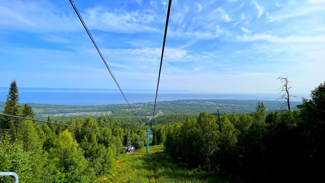 Панорама Байкала с горы Соболиной