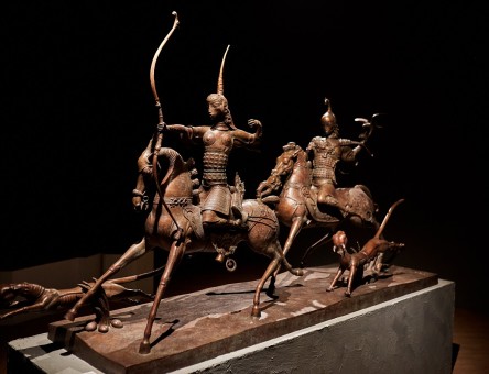 Галерея Виктора Бронштейна, в галерее находится экспозиция скульптур Даши Намдакова