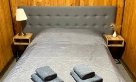 Семейный двухкомнатный четырехместный дом с верандой и балконом