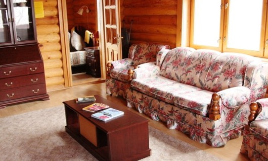 Двухместный улучшенный двухкомнатный номер с удобствами №2,№3 (до 4 чел)(коттедж №1)