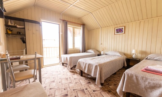 Благоустроенные дом бунгало с верандами до 4-х человек