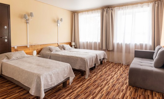 Кирпичные благоустроенные домики бунгало  с верандой до 4-х человек